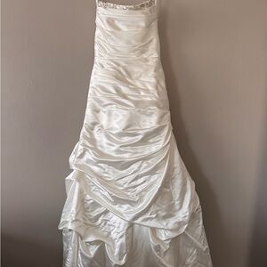 Size 2 David’s bridal dress